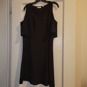 Shoulder cutout dress